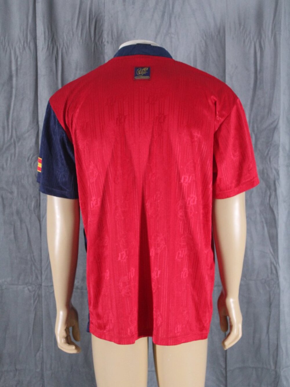 Team Spain Soccer Jersey - 1996 Home Jersey by Adidas - Men's Large - Picture 6 of 10